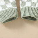 Macacão Bebê Xadrez com Botões de Madeira